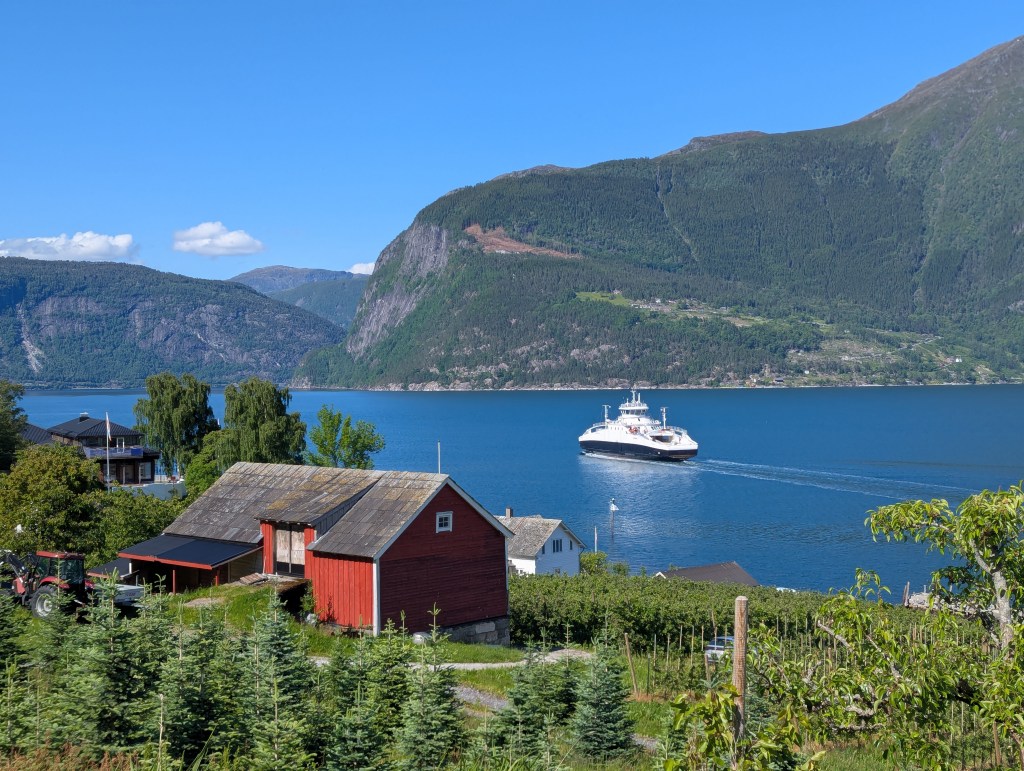 9. Norway I: wild camping 101 in the valleys of&nbsp;Hardangerfjord